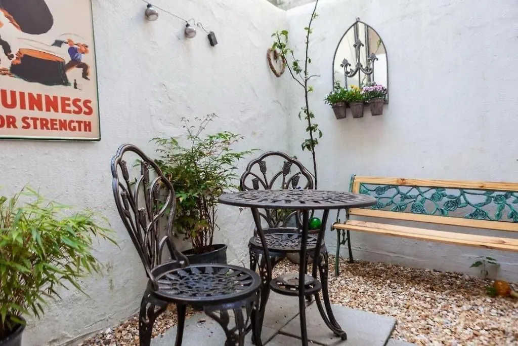 Апартаменты New Snug Nearby The Level Брайтонн Великобритания